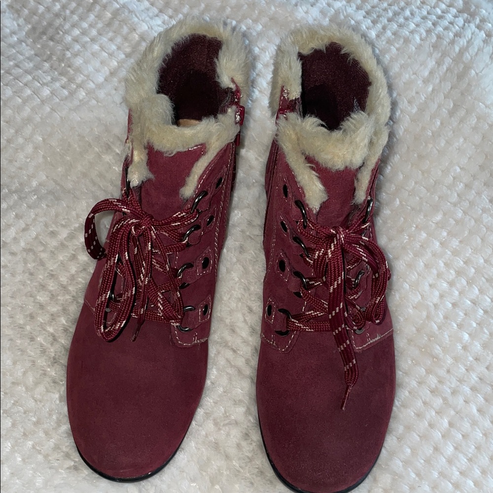 Earth Origins Burgundy Suede Ankle Boots with Faux Fur  Trim